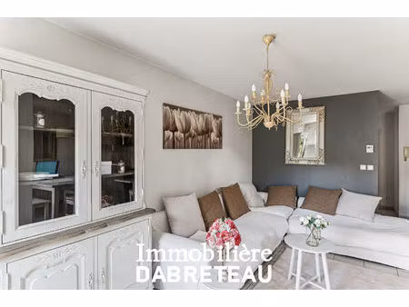 appartement triplex meublé - albigny-sur-saone