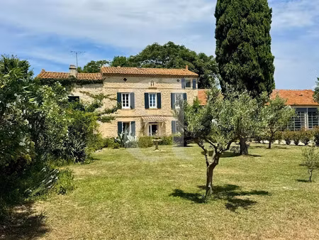vente maison 7 pièces 255 m² à tarascon (13150)  525 000 €