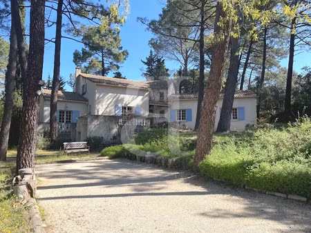 vente villa 7 pièces 163 m² à suze-la-rousse (26790)  550 000 €