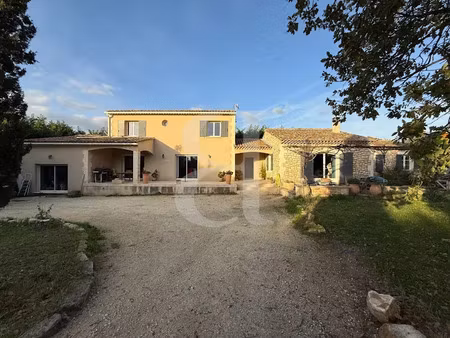 vente villa 6 pièces 250 m² à eyragues (13630)  855 000 €