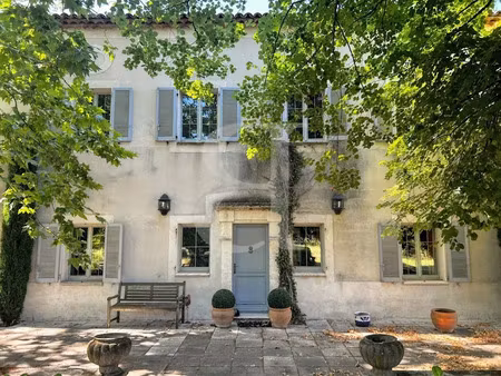 vente maison 8 pièces 250 m² à caumont-sur-durance (84510)  795 000 €