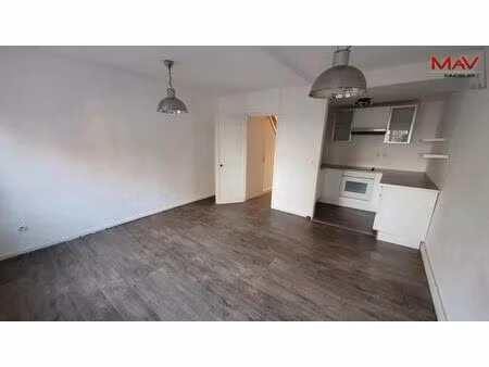 vente immeuble 155 m² linselles (59126)