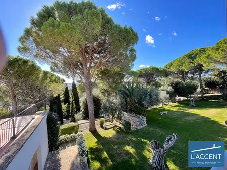 vente maison 15 pièces 375 m² à nimes (30000)  1 950 000 €