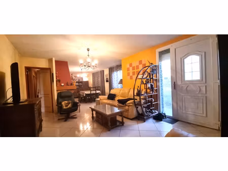 maison mitoyenne - plain pied - 3 chambres