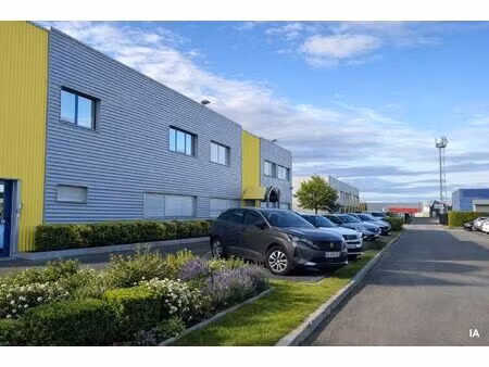 location local professionnel 383m² la chapelle st mesmin 45380