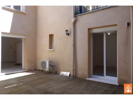 vente appartement 2 pièces 41 m² à pélissanne (13330)  184 000 €