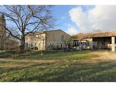 bedoin mas 8 pièces sur 10484 m² de terrain