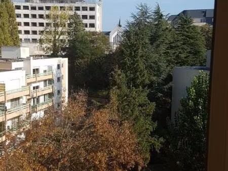 location appartement 2 pièces 55 m² à le mans (72000)