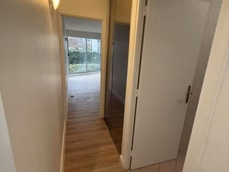 location appartement 1 pièce 30 m² à le chesnay-rocquencourt (78150)