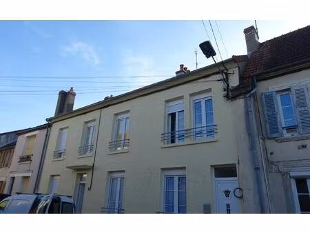 location appartement  m² t-3 à cosne-cours-sur-loire  650 €