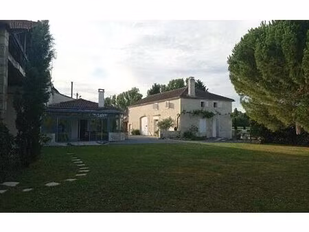 maison la rochefoucauld m² t-13 à vendre  610 000 €