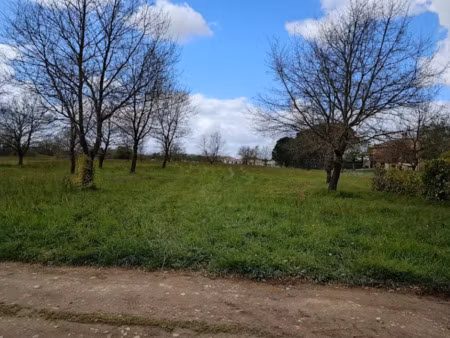 vente terrain 550 m² à noe (31410)  70 000 €