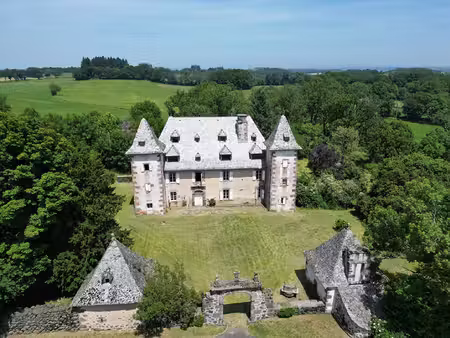 belle demeure sur le plateau du carladez