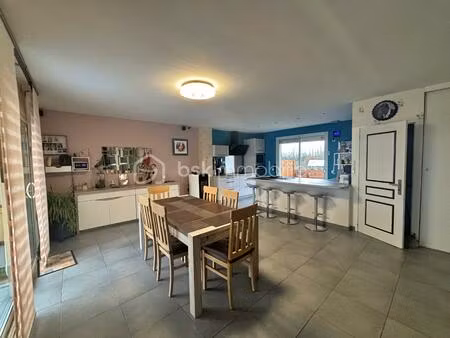 maison de 75 m² à vendrennes