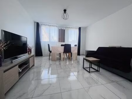 location appartement 3 pièces 57 m² à le plessis-trévise (94420)