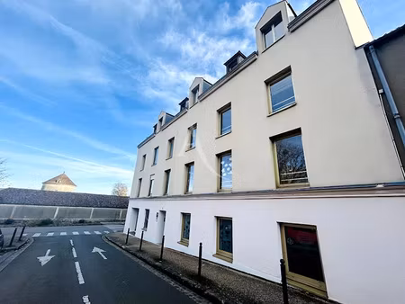 vente locaux professionnels 7 pièces 225 m² à champs-sur-marne (77420)  649 000 €