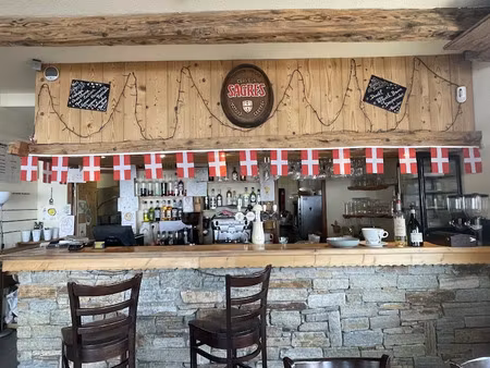 vente locaux professionnels 3 pièces 92 m² à fontcouverte-la-toussuire (73300)  153 800 €