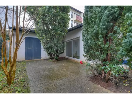 vente locaux professionnels à saint-jean-de-luz (64500)  299 958 €