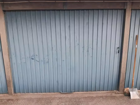 parking / box wissous