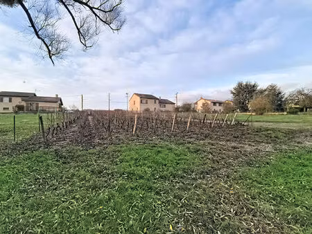 terrain chânes environ 900 m2