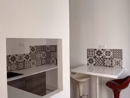 location duplex centre saint satur