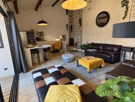 mas du 19éme rénové de 248 m² habitabable