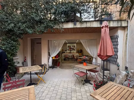 mas du 19éme avec location de gites