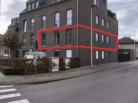appartement te huur in koningshooikt met 2 slaapkamers