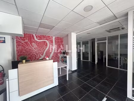 location local commercial 194m² villeurbanne 69100