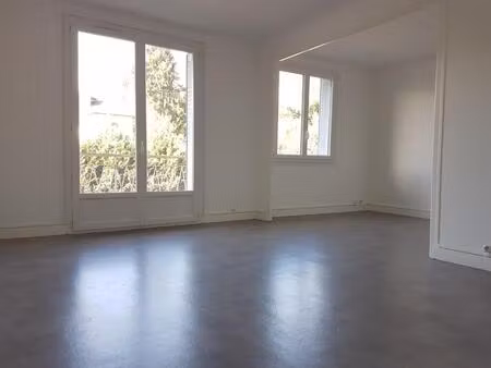 location appartement 3 pièces 66m² chambery 73000