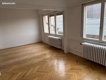 5/6 pieces duplex place des halles