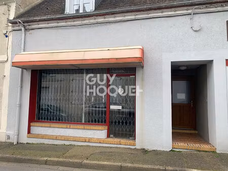 à louer - local commercial de 62 m² à châteaudun