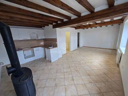 location maison 3 pièces 90m²