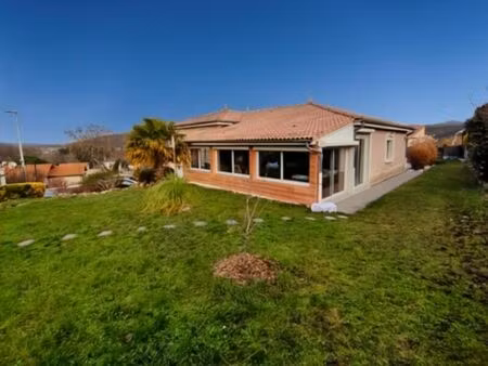 vente maison 5 pièces 143 m² vic-le-comte (63270)