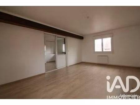 studio 2 pièces 45 m²