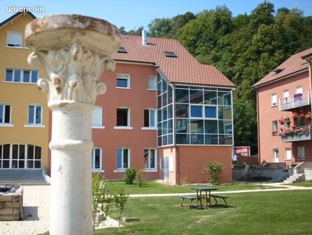 t2 dans une résidence très agréable