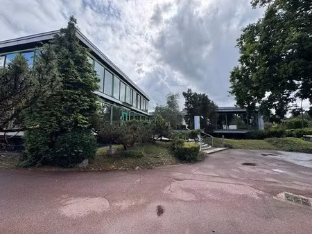 vente locaux professionnels 0 pièces 1538 m² à la celle-saint-cloud (78170)  3 936 800 €