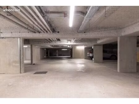 location place de parking