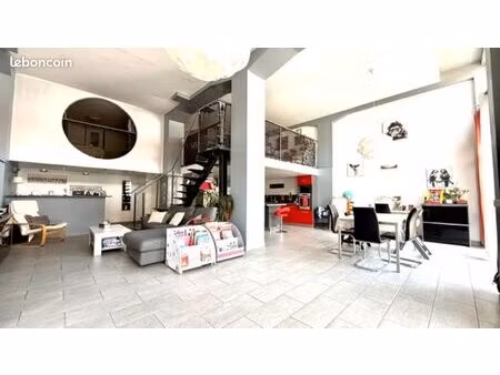 maison 4 pièces 147 m²