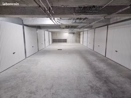 garage - box - parking à louer