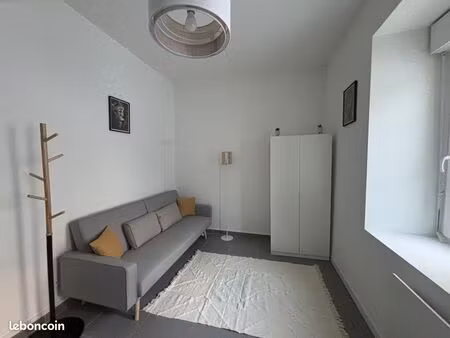 studio 1 pièce 22 m²
