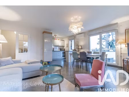 location meublée appartement 4 pièces 90 m² à charbonnières-les-bains (69260)  1 830 €