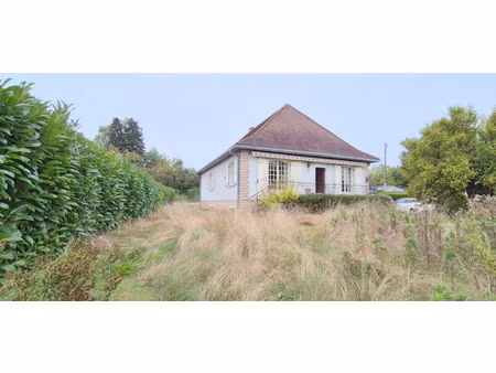 maison de 98 m2 sur belle parcelle de jardin clos