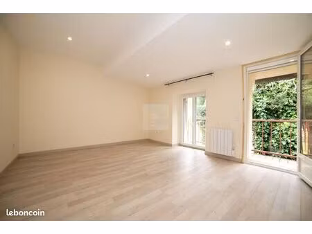 appartement 3 pièces 80 m²