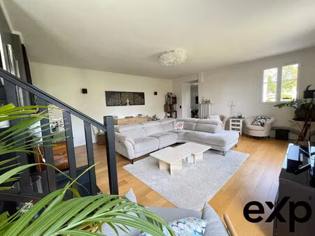 maison familiale au charme intemporel – vue dégagée – prox