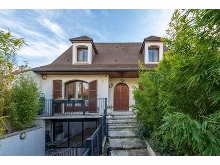 maison de luxe de 6 pièces en vente à la courneuve  île-de-france