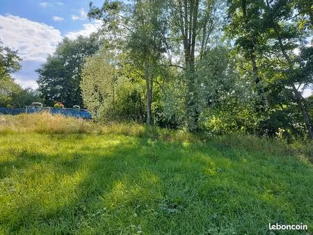 terrain proche contrexéville