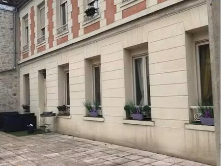 très rare – vente de 2 studios – milly centre