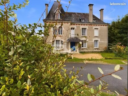 maison 11 pièces 270 m²