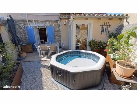 maison de village 130m2 avec cours et garage